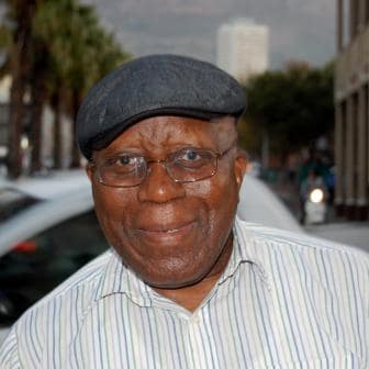 Oswald Mbuyiseni Mtshali کی تصویر